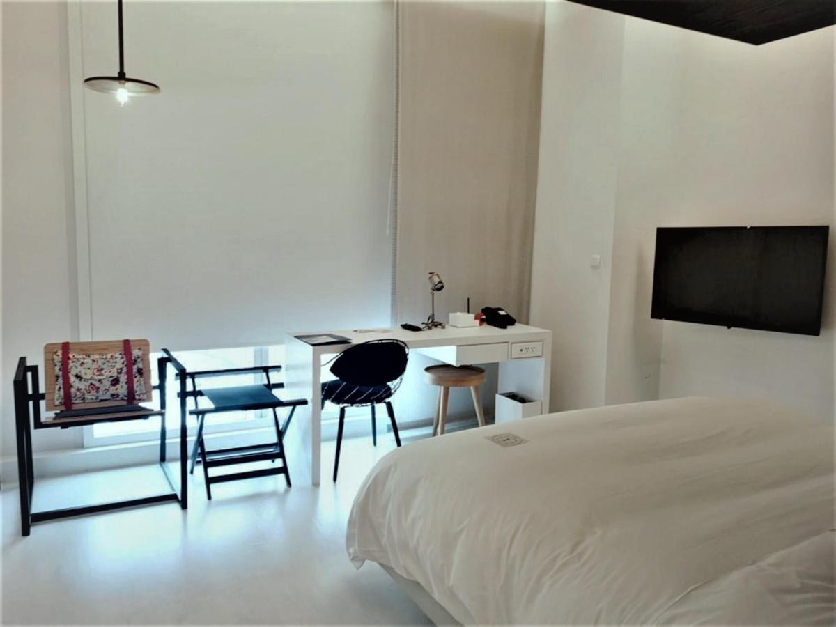The Place Tainan Luaran gambar